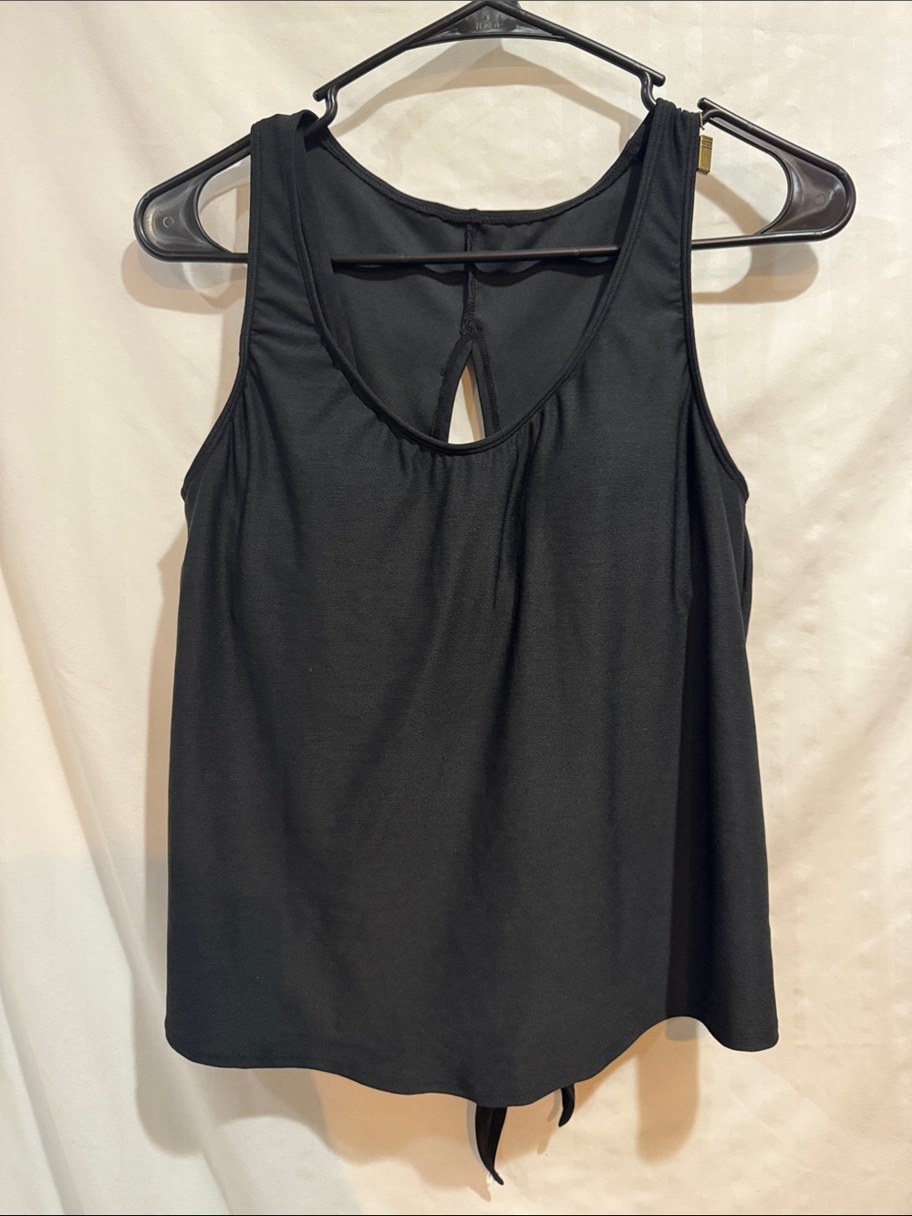 Shade & Shore Black Sleeveless Tank with Back Cutout
